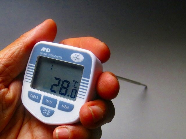 防水形メモリー付き中心温度計 AD-5628